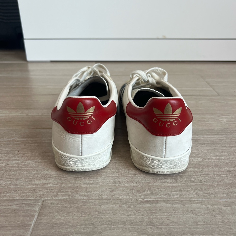 Gucci Gazelle White Sneakers with Blue Stripes - Picture 6 of 8
